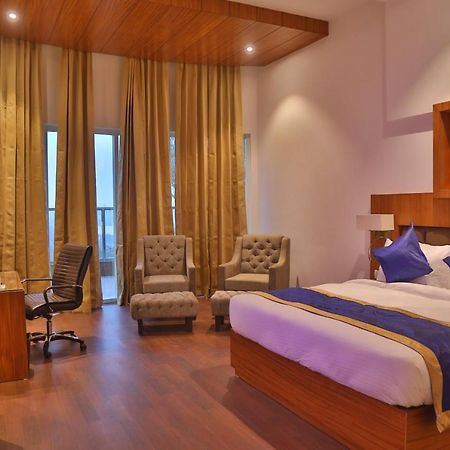 Aveo By Amatra, Gateway To Corbett Hotell Kashipur Exteriör bild