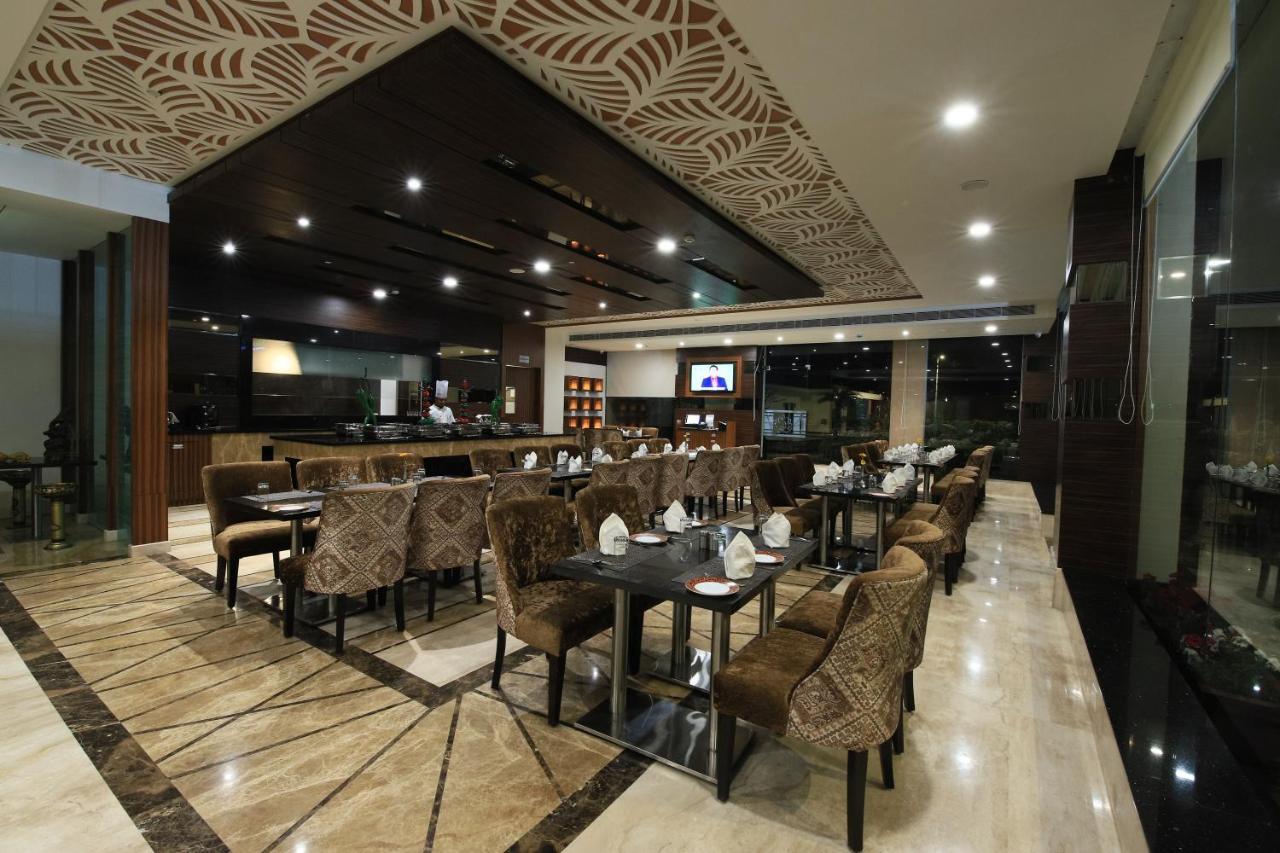 Aveo By Amatra, Gateway To Corbett Hotell Kashipur Exteriör bild